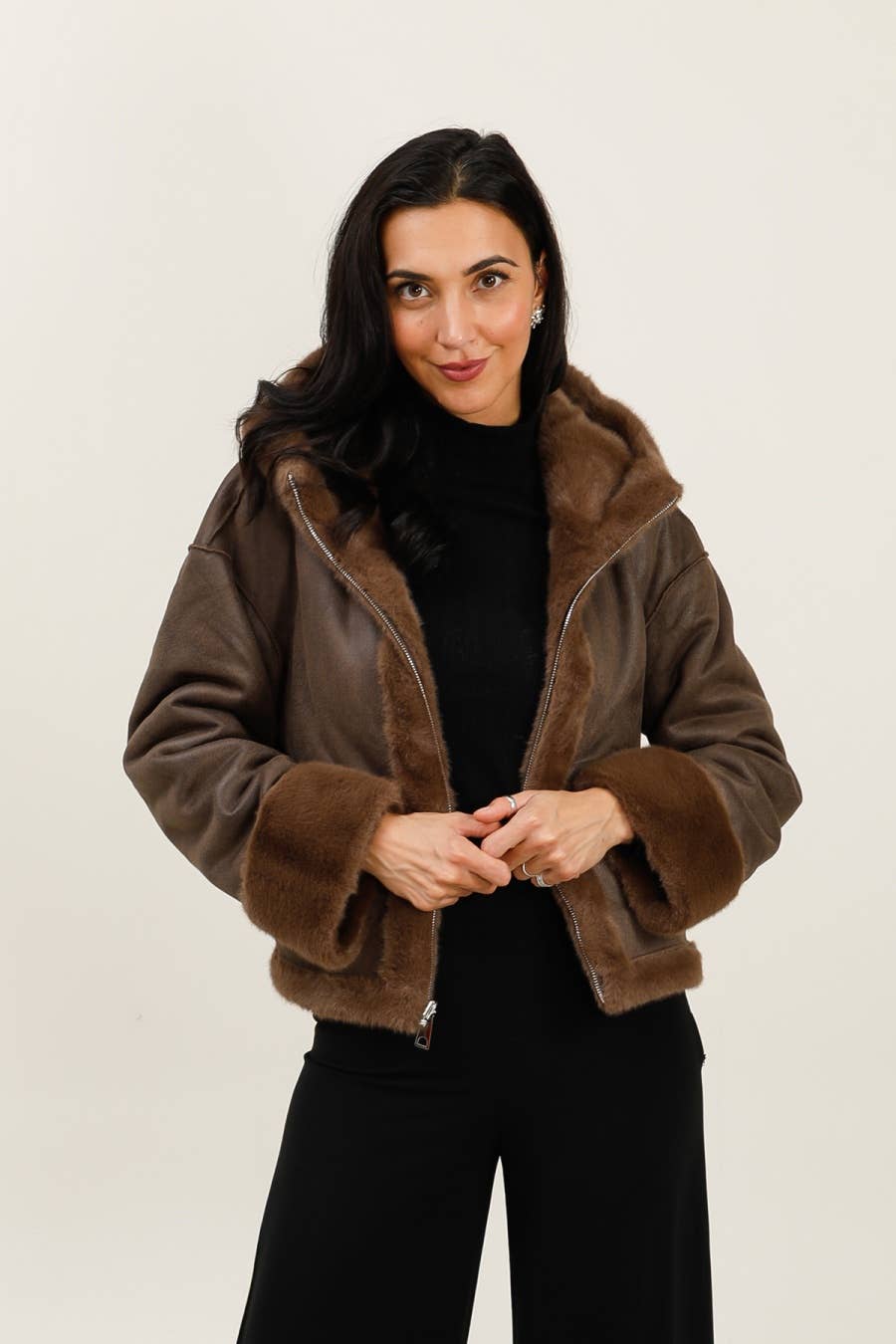 DIX-ONZE – Blusão - Mulher por atacado – Casaco Curto com Efeito de Camurça e Forro de Pele reversível9