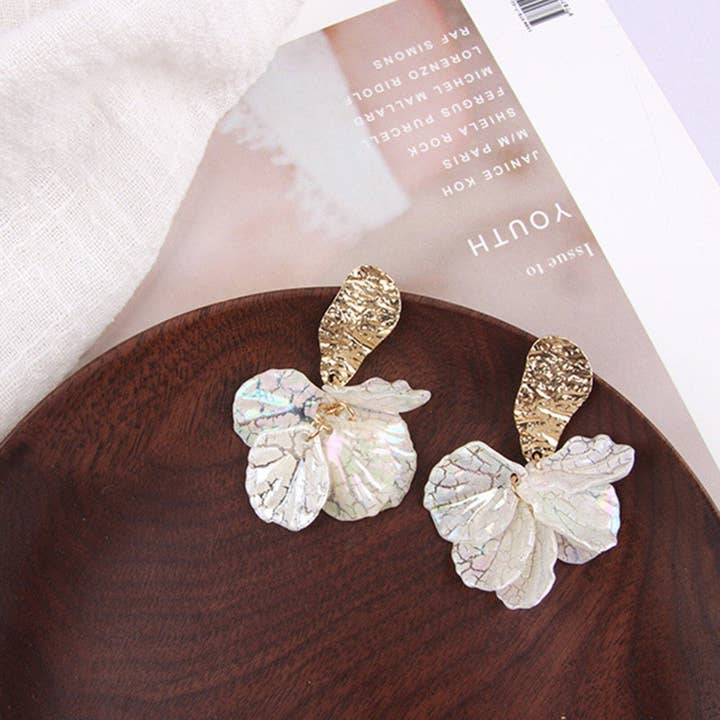 Perimade & Co. LLC – wholesale Dangle earrings – White Cracked Shell Flower Petal Earrings in Stainless Steel5