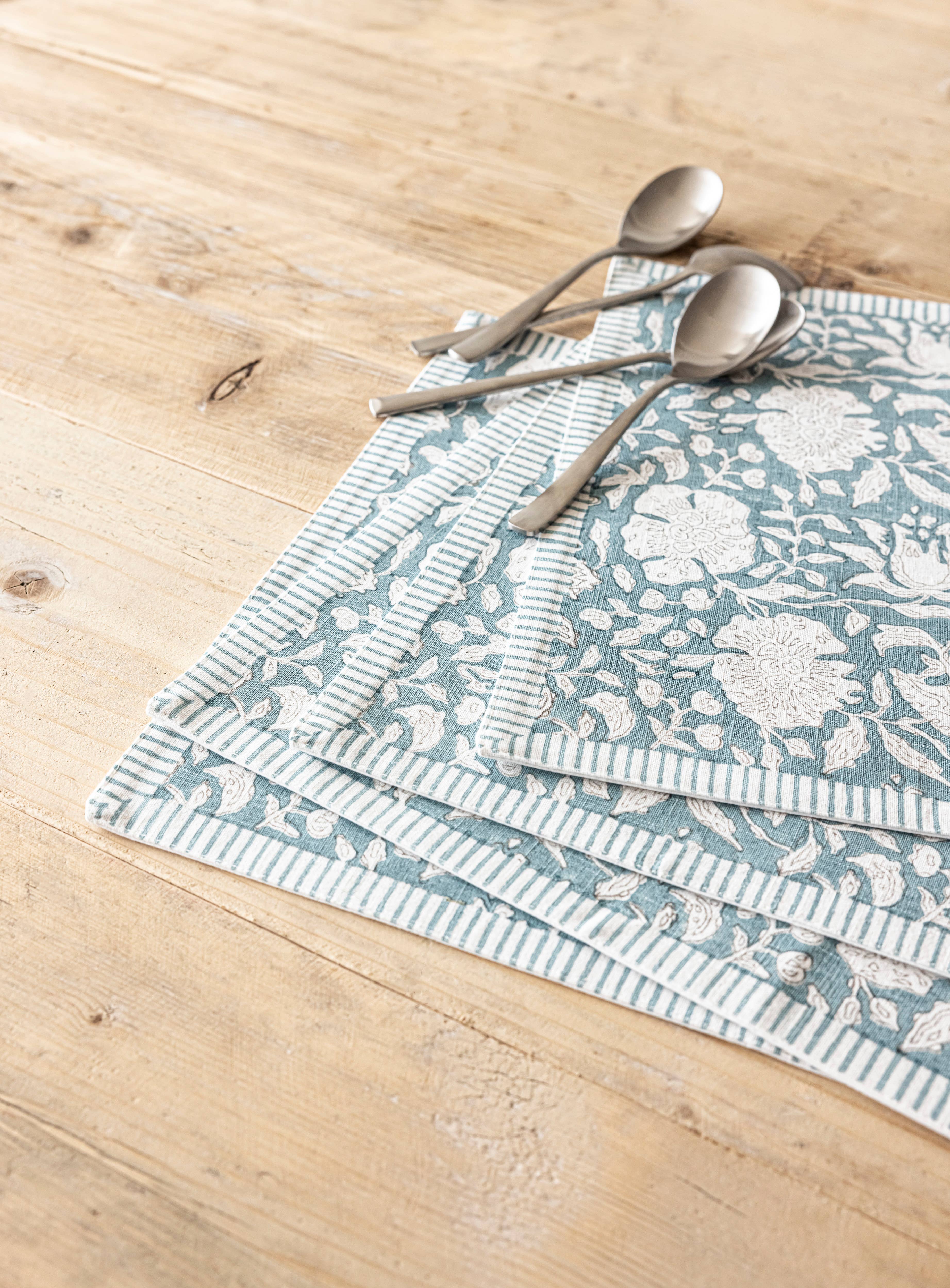 over&back - Wholesale Placemat - Artisan Hand-Blocked Placemats – 100% Cotton – Set of 449