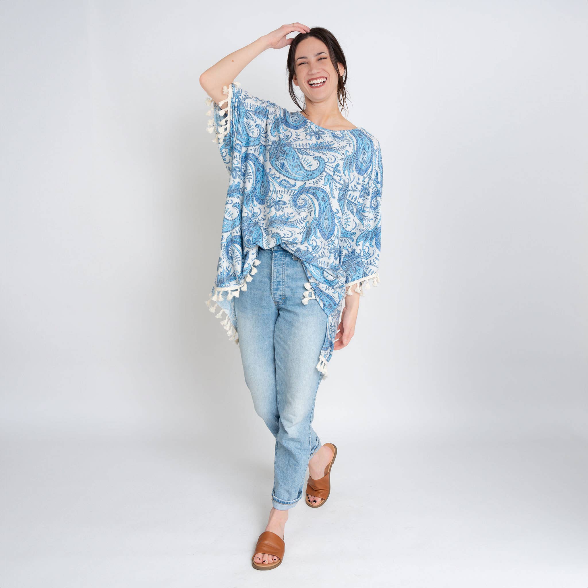 Elsie & Zoey - Venta al por mayor Camisola de baño - Mujer - Salida de Baño Elsie Talla Única con Flecos Playa11