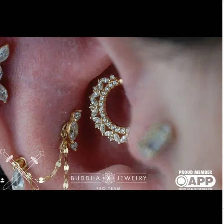 Heartthrob – 14K Gold CZ Clicker Ring for wholesale by Piercing-zone