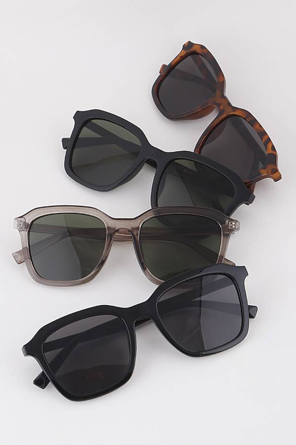 MIX COLOR Classic Square Sunglasses for wholesale on Faire1