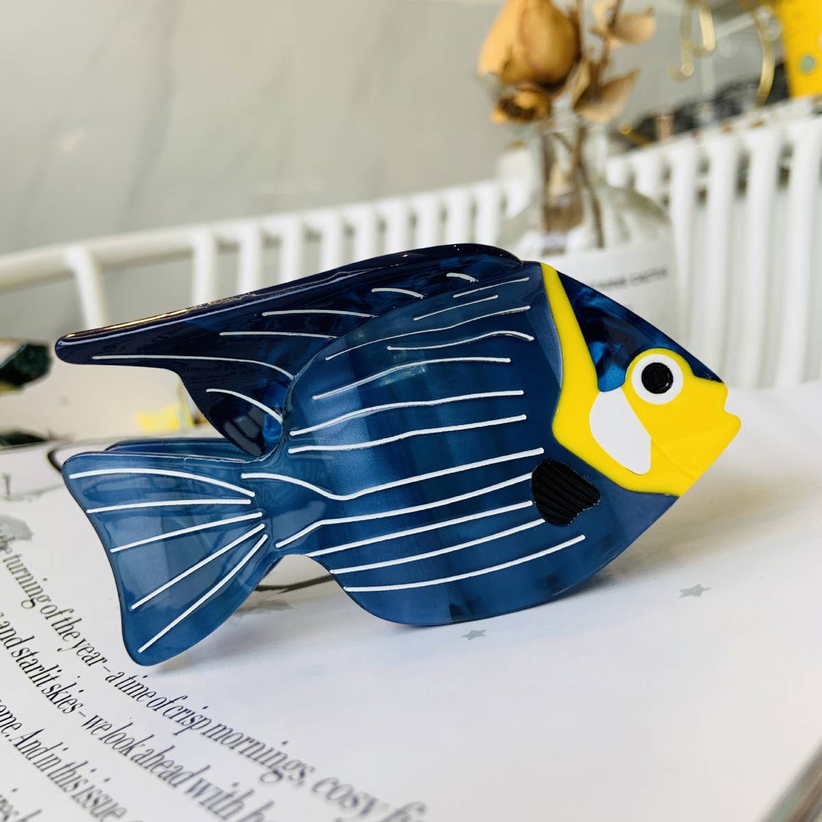 NINEXIS - Wholesale Hair Clip - Women's - CWAHA4506_NICHE DESIGN ANIMAL PENGUIN HAIR CLIP4