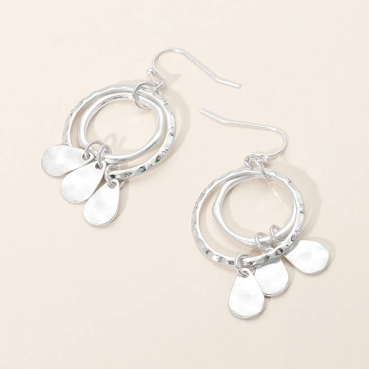 Sensibling Corp. - Vendita all'ingrosso Orecchini pendenti - Orecchini pendenti geometrici in metallo martellato opaco7