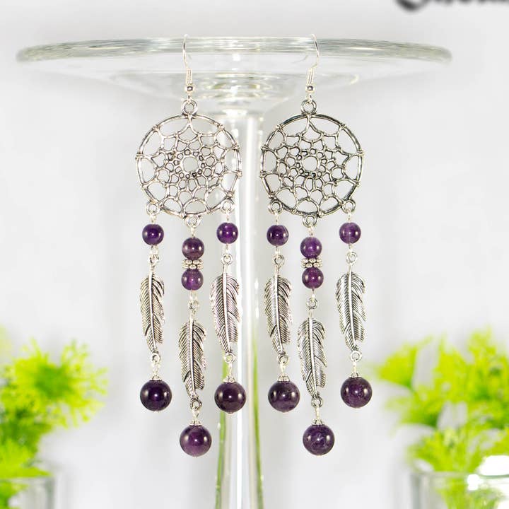 Boucles d'oreilles attrape-rêves en améthyste et argent tibétain pour la vente par Shokh Jewelry