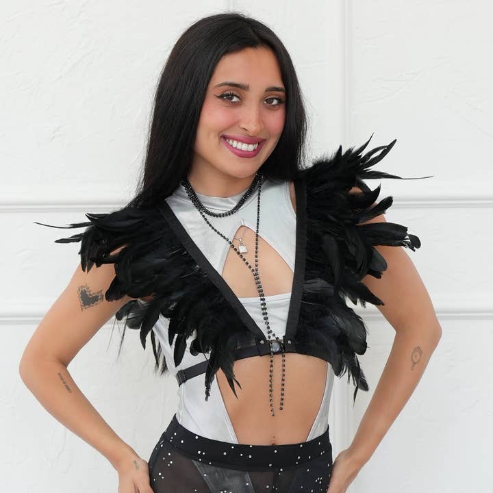 Arnés Dakota Feathers Up - Negro Iridiscente para venta al por mayor de Zucker Feather Products