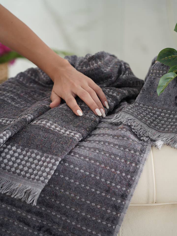 Ensemble de serviettes de bain, de main et de gant de toilette en coton biologique Zeus pour la vente par MINOA