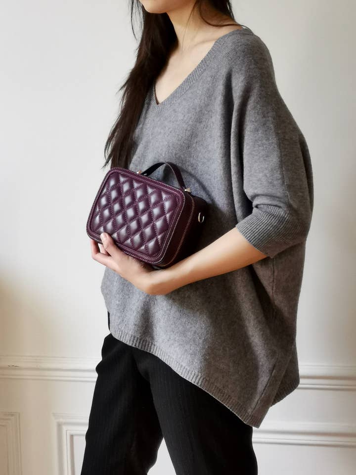 Rechteckige gesteppte Tasche aus glattem Lammleder für den Großhandel von JULIA PARIS