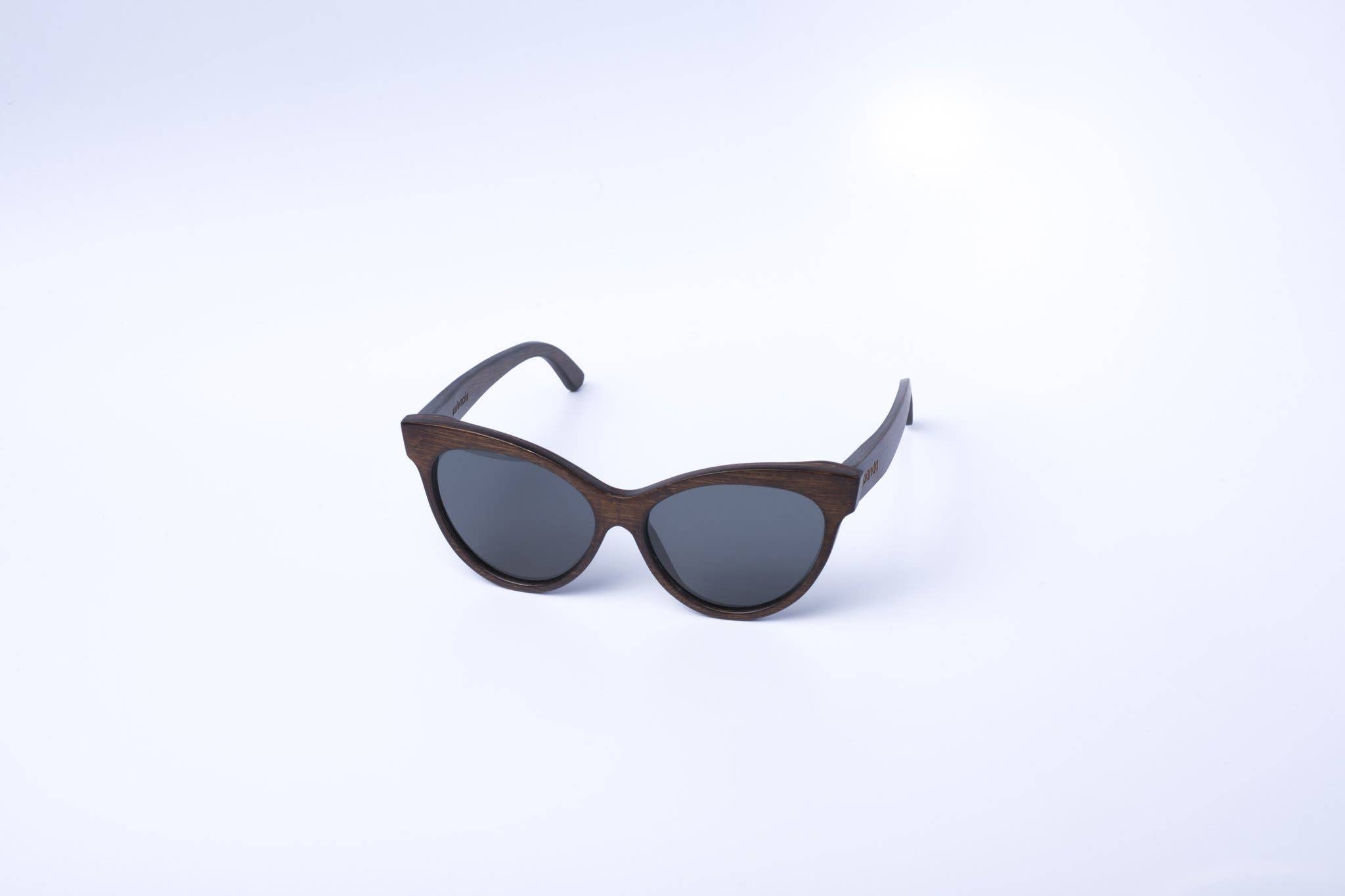 WearPanda - Wholesale Sunglasses - Unisex - Valencia Bamboo Sunglasses16