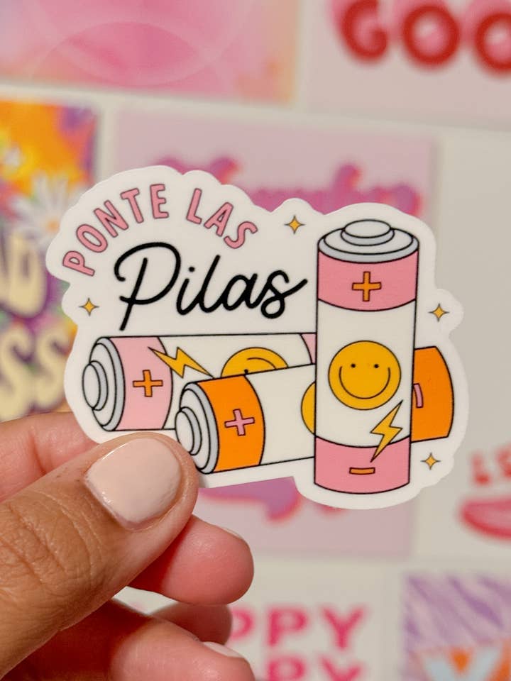Autocollant en vinyle étanche "Ponte Las Pilas", cadeaux latinos pour la vente par Oh So Latina