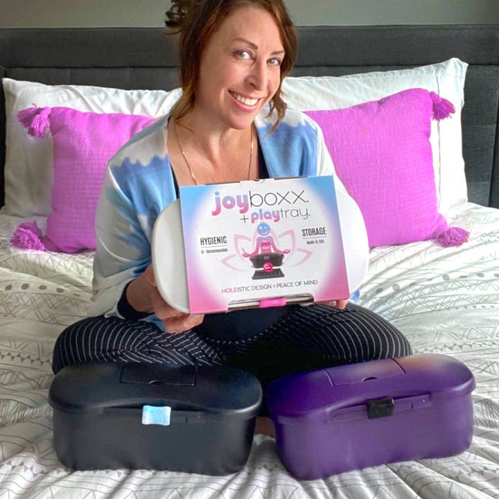 Passionate Playground - Venta al por mayor Juguetes eróticos - Joyboxx® + Playtray® = Sistema de Limpieza y Almacenamiento de Juguetes para Adultos