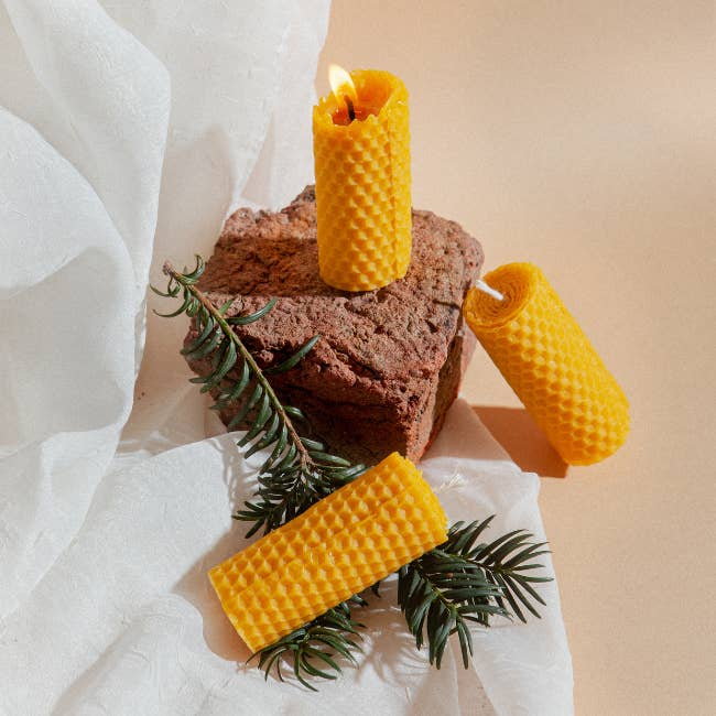 Set of 3 Small Size Rolled Natural Beeswax Candles for wholesale by Root Aromaterapi