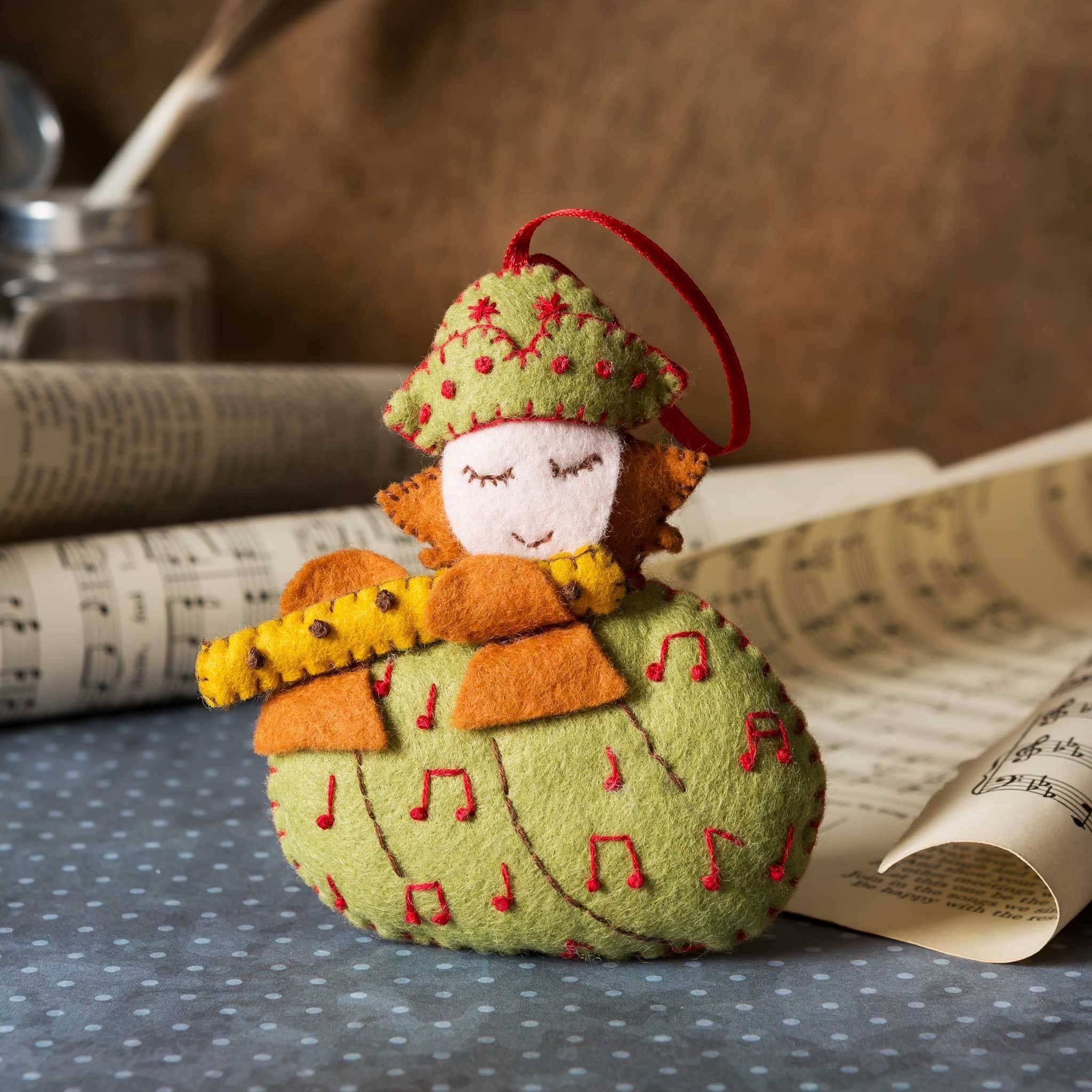 Corinne Lapierre Limited - Wholesale Craft Sewing Kit - 12 Days of Christmas Felt Kit - the Whole Set9