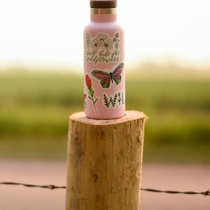 Wildflower Paper Company – wholesale Klistermärke – Akvarell fjäril grön lila klistermärke