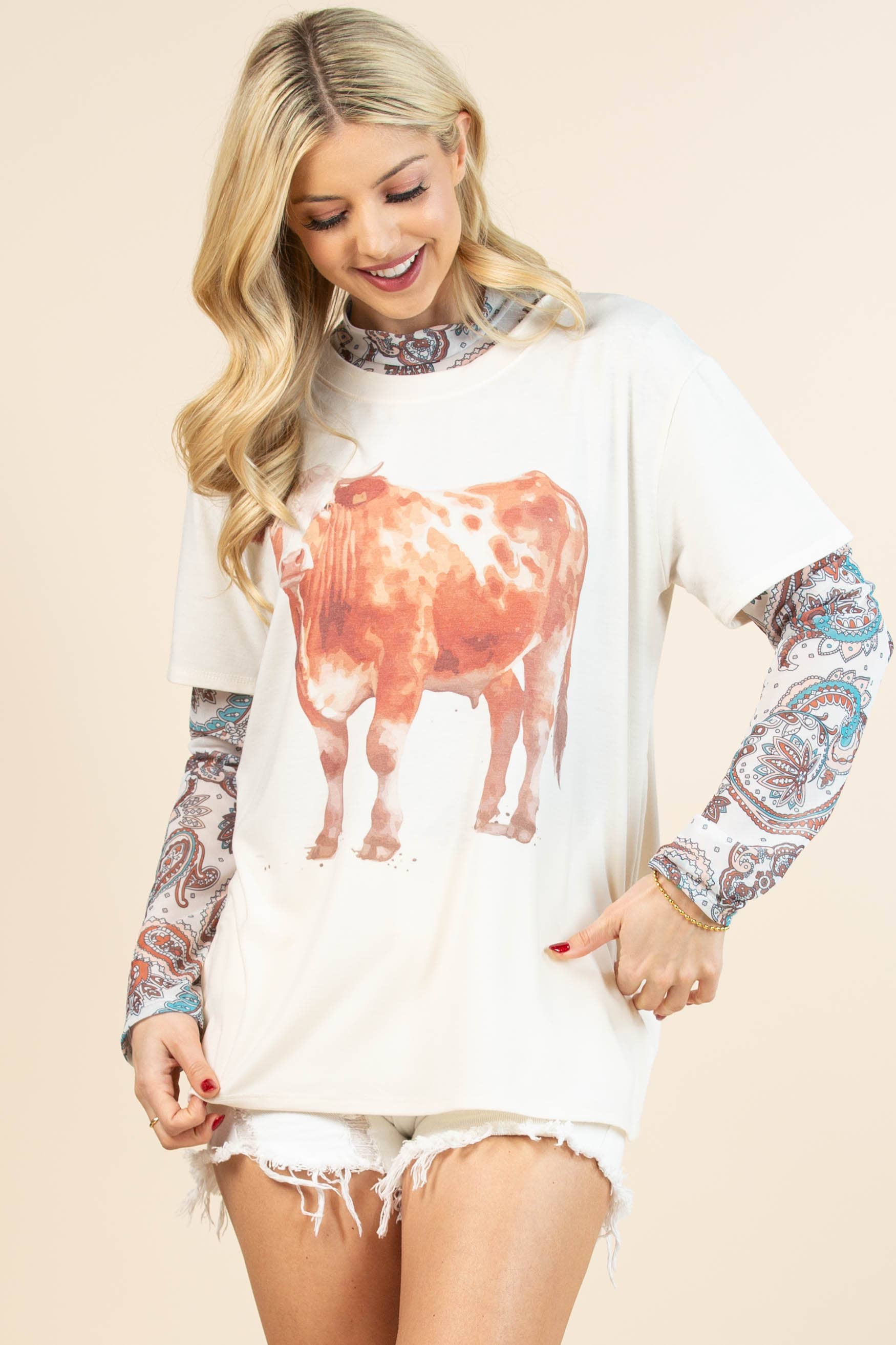 Vanilje/Khaki AV1205-LOREN KO GRAFISK KORTÆRMET T-SHIRT for engroshandel på Faire2