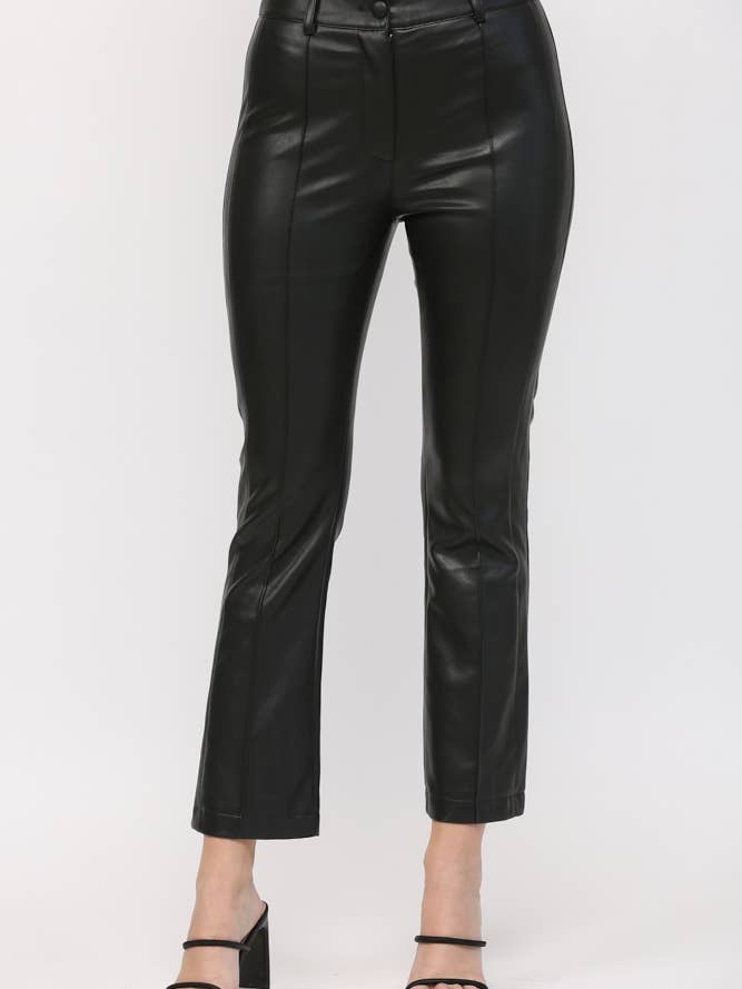 CALÇAS FLARE EM PELE SINTÉTICA PINTUCKED FRENTE FP9766 por atacado de FATE