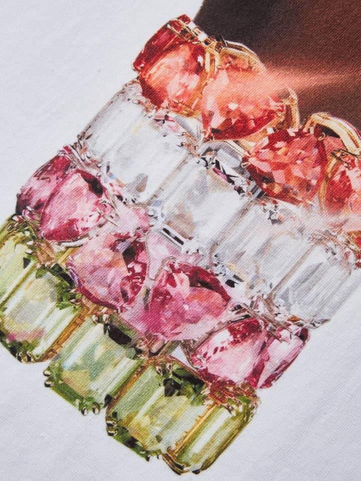 NOISSEY – Engroshandel T-shirt med print - Dame – Farverig kunstarmbånd og ring T-shirt3