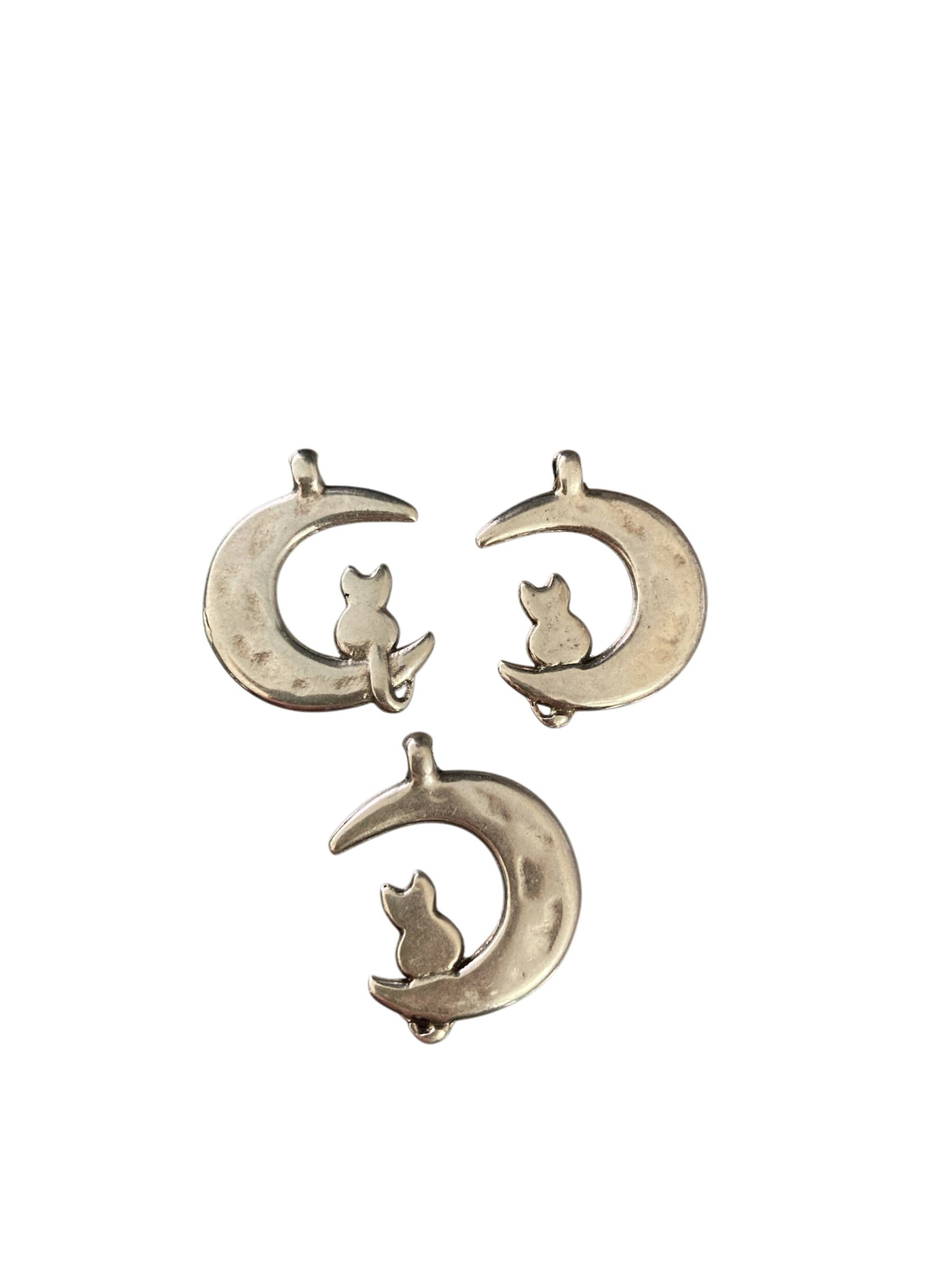 Salem’s Jewelry – Großhandel Ohrhänger – Salem-Anhänger im Mond