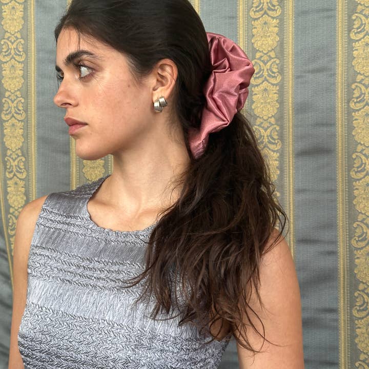 Room Shop – wholesale Scrunchie - Women’s – Giant Satin Scrunchie10