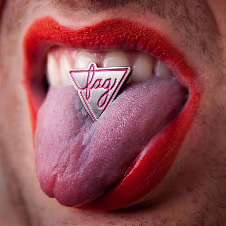 GAYPIN' – wholesale Lapel pin/button – Fag Pin3