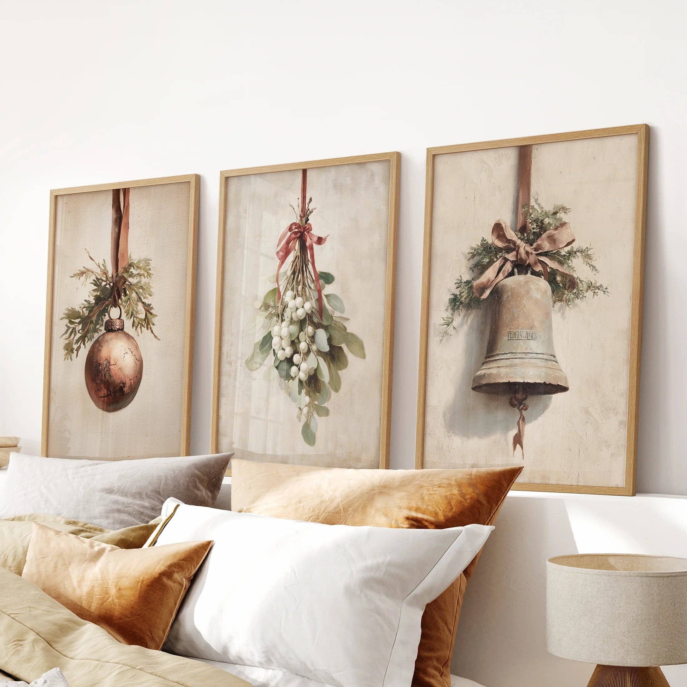 PrintSets.com - Vendita all'ingrosso Set per galleria a parete - Set rustico di 3 stampe: Arte vintage di campane di Natale8