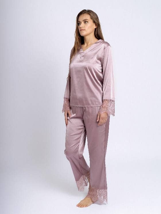 Pyjamasæt med satinlook og blondekanter for engroshandel hos OKKO