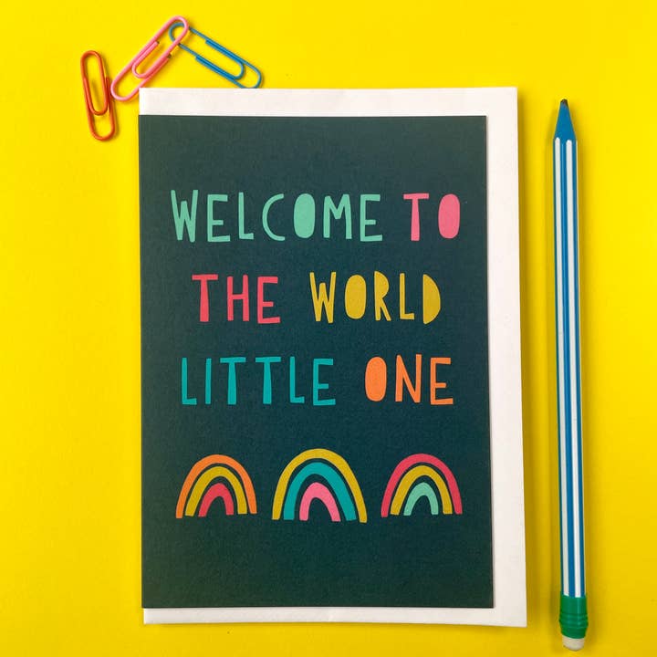 Nouveau bébé - Bienvenue dans le monde pour la vente par Anna Treliving Design