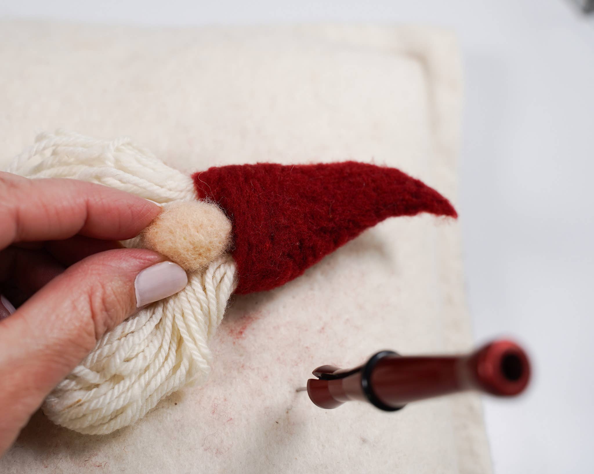 Bear Creek Felting - Vendita all'ingrosso Kit per lavoretti fai da te - Kit per infeltrire ad aghi Gnome Ornaments (per 3 ornamenti)8