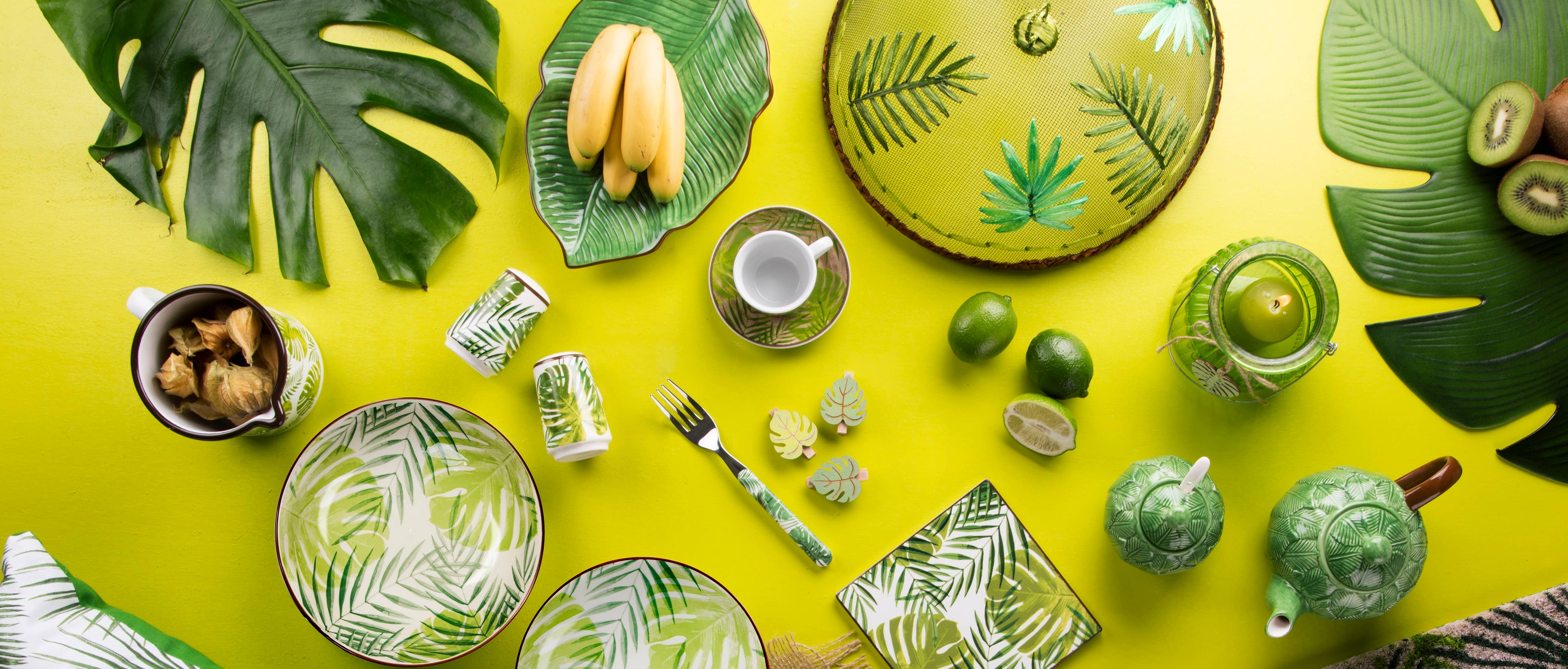 Green Set of 6 Foliage Leaf Plates 27 for wholesale on Faire1