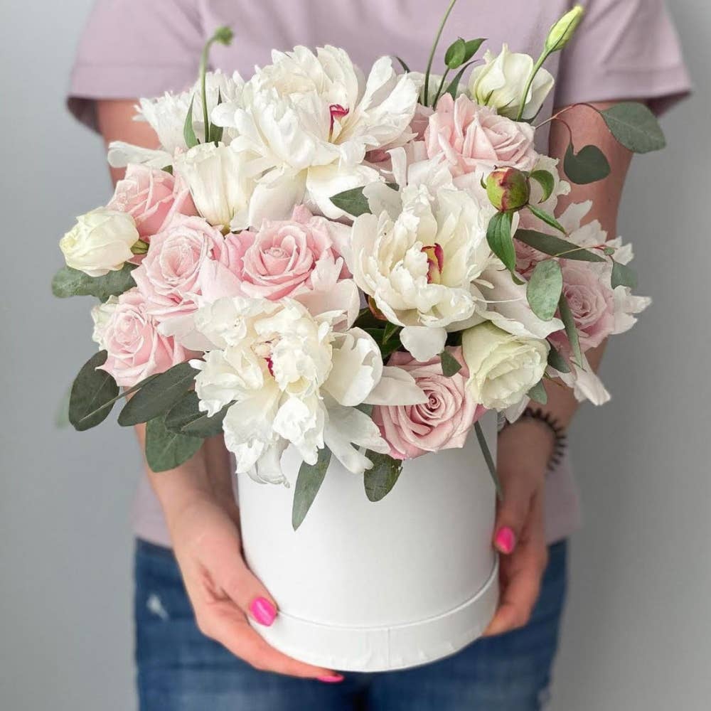 UNIKPACKAGING – wholesale Gift box – Set of 3 Round Flower Boxes with Lids – Gift Packaging11