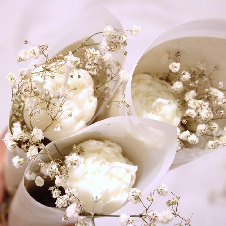 Duftende Pæon Lysbuket - Solrig Morgen for engroshandel hos Studio Artemis