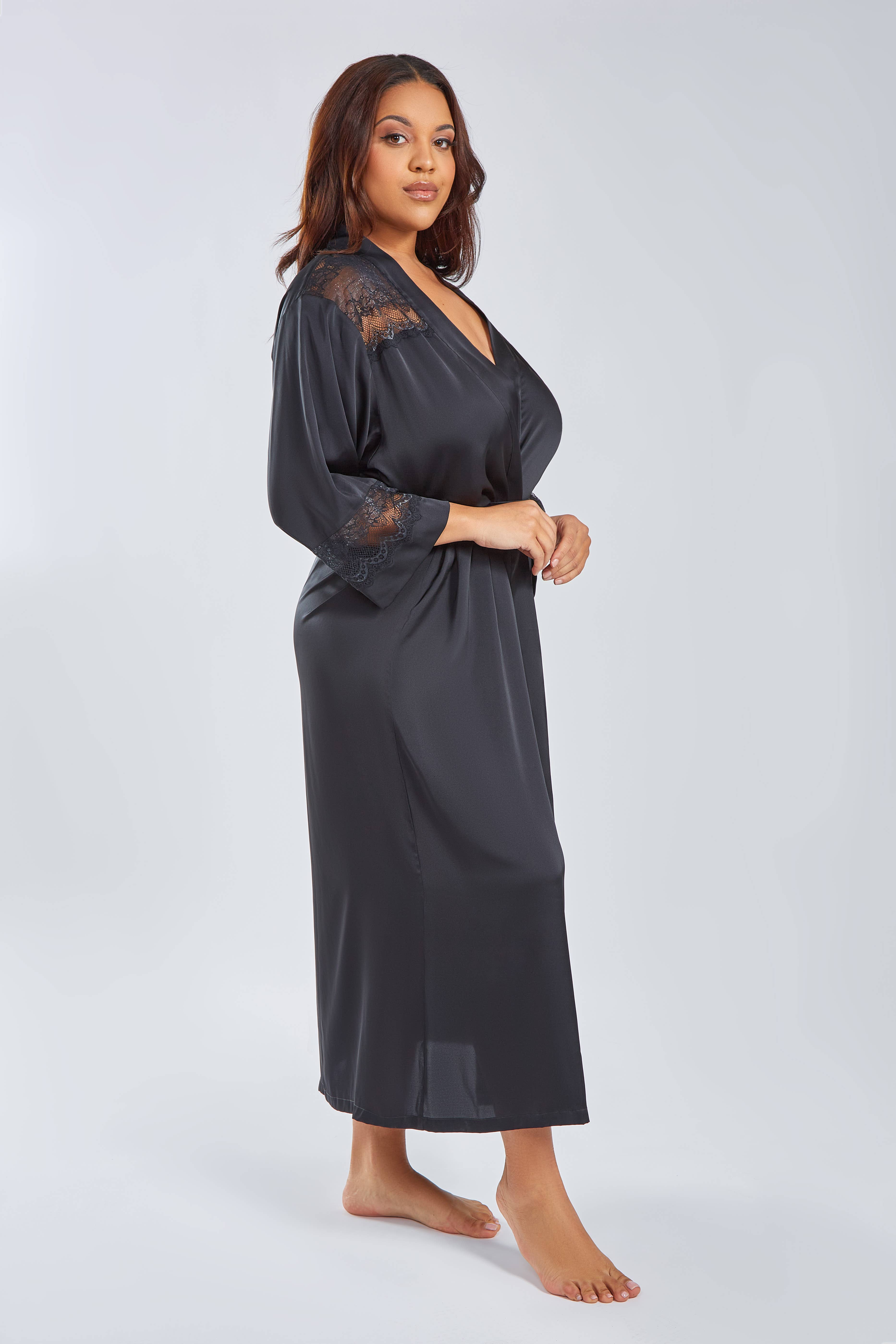 iCollection – wholesale Robe – Women's – Tess Plus Size Stretch Satin Long Robe with Lace2