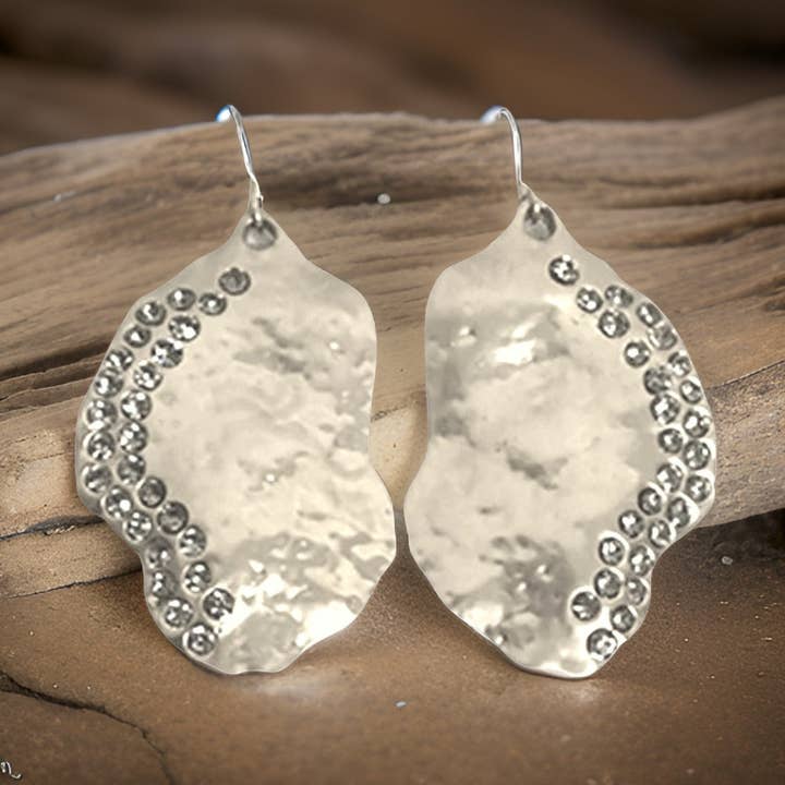 Brincos de Cristal de Pedra de Nascimento Lua Minguante Gibosa por atacado de The Urban Charm