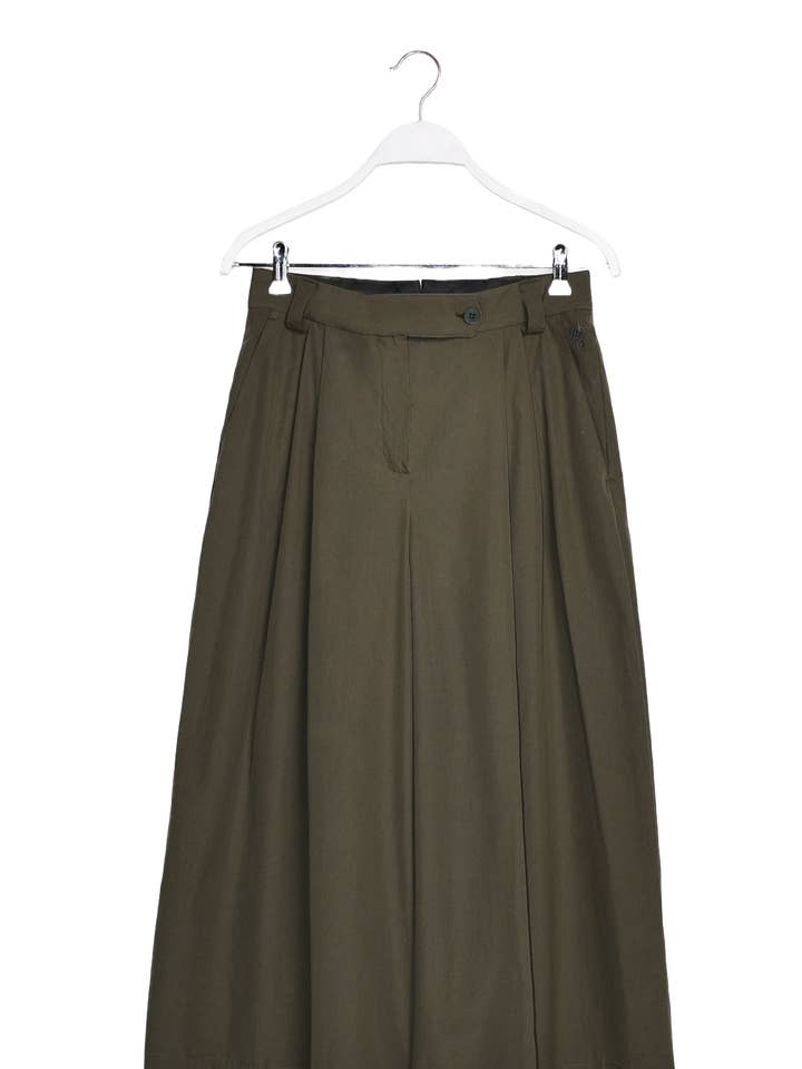 Culottes MERLE verde per la vendita all'ingrosso da parte di Grenzgang - slow womens fashion made in the Alps