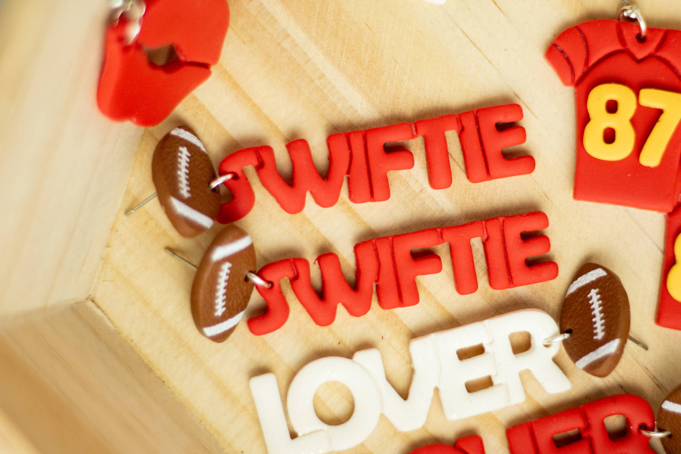 EJ Clay Co - Wholesale Jewelry Set - Swiftie Chiefs Collection3