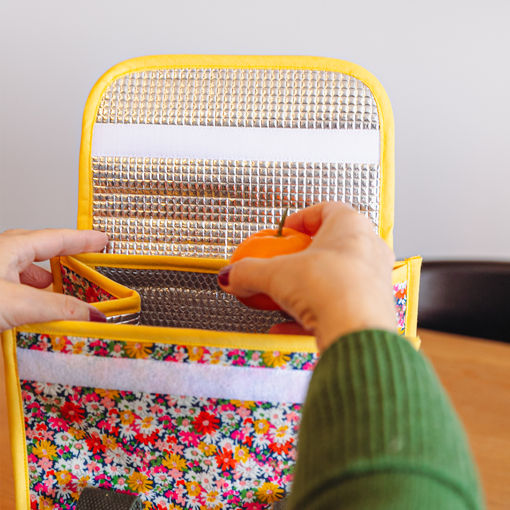 Com'1 Idée - Wholesale Craft Sewing Kit - Lunchbox kit | The cherry on the cake1