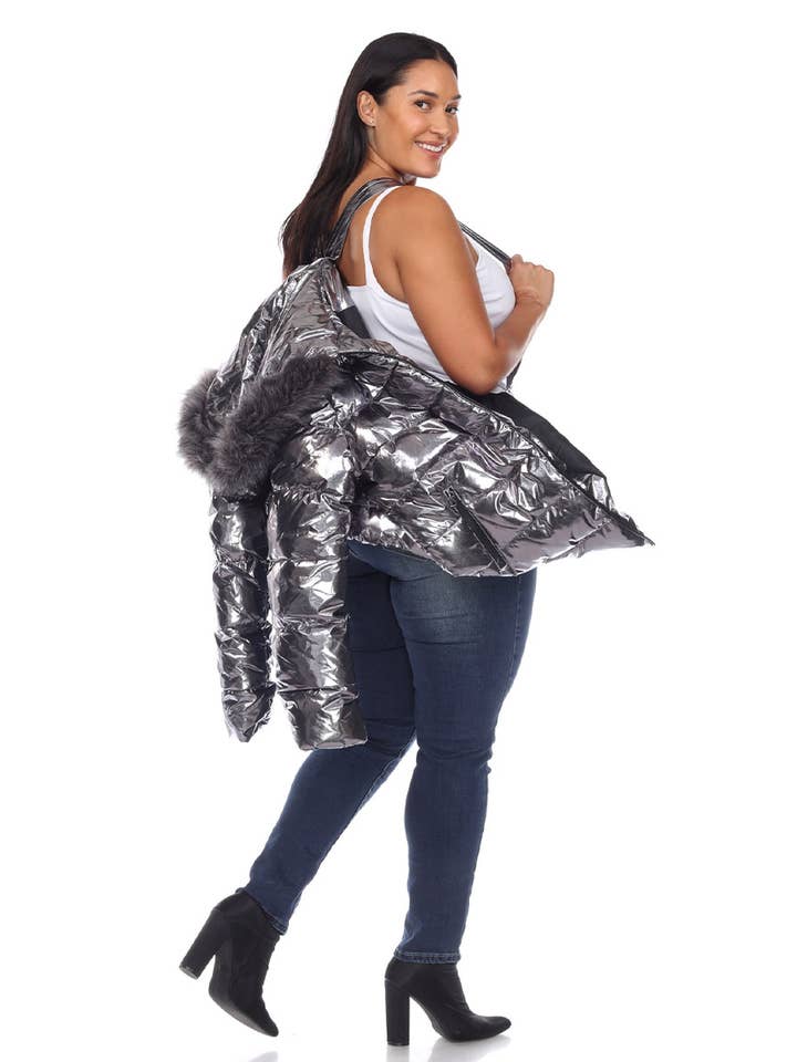 WHITE MARK - Vendita all'ingrosso Cappotto - Donna - Piumino metallizzato con cappuccio - Taglie Forti24