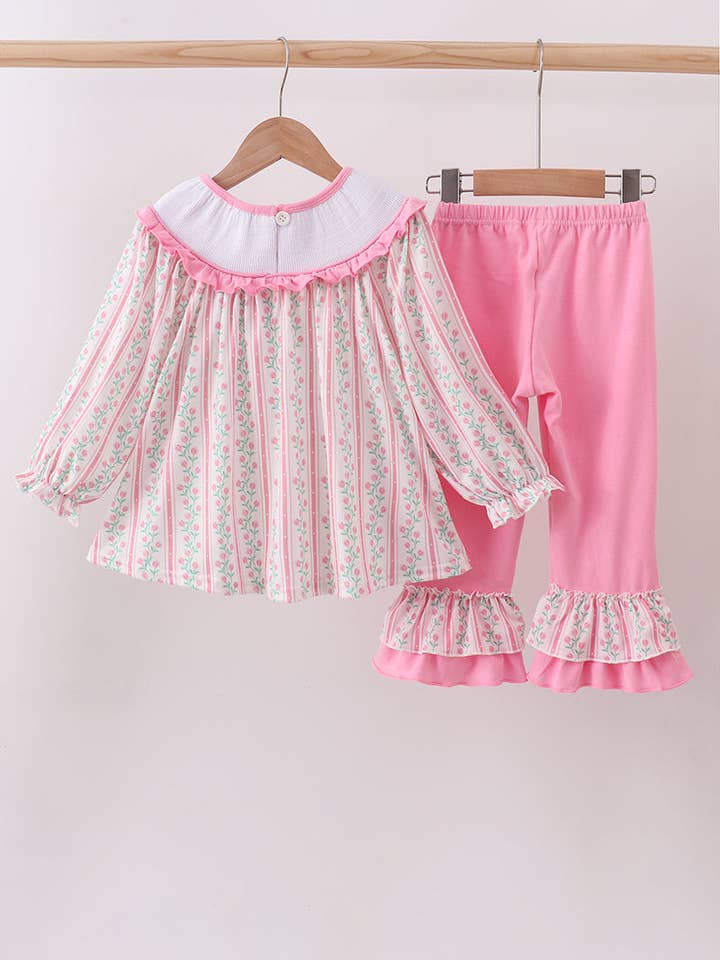 Mom & Co. – Conjunto de camisola e calças – criança por atacado – Conjunto de calças com folhos e bordado floral de tulipas.4