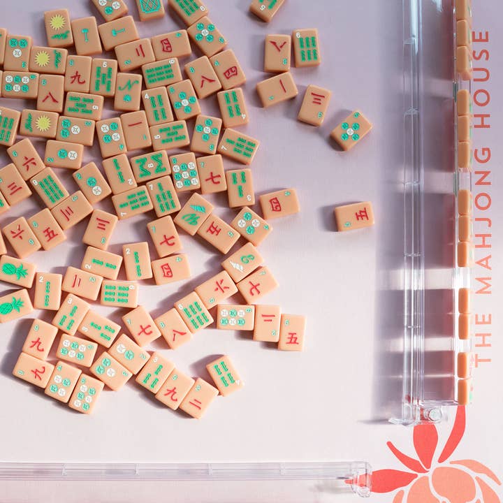 The Mahjong House - Wholesale Board Game - Clear Acrylic Mahjong Racks (Set of Four)2