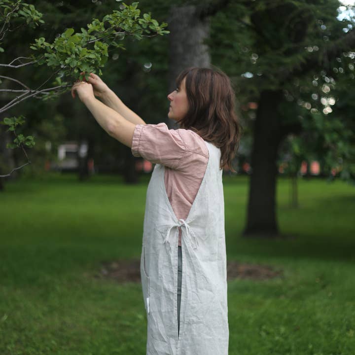 confetti mill - Wholesale Apron - Linen Gardener Apron - Dark Grey5