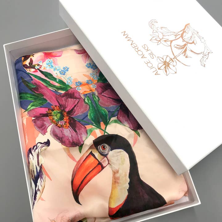 Alice Acreman Silks – wholesale Bedding pillowcase/sham – Botanical Silk Pillowcase in pastel 'Eden' print5