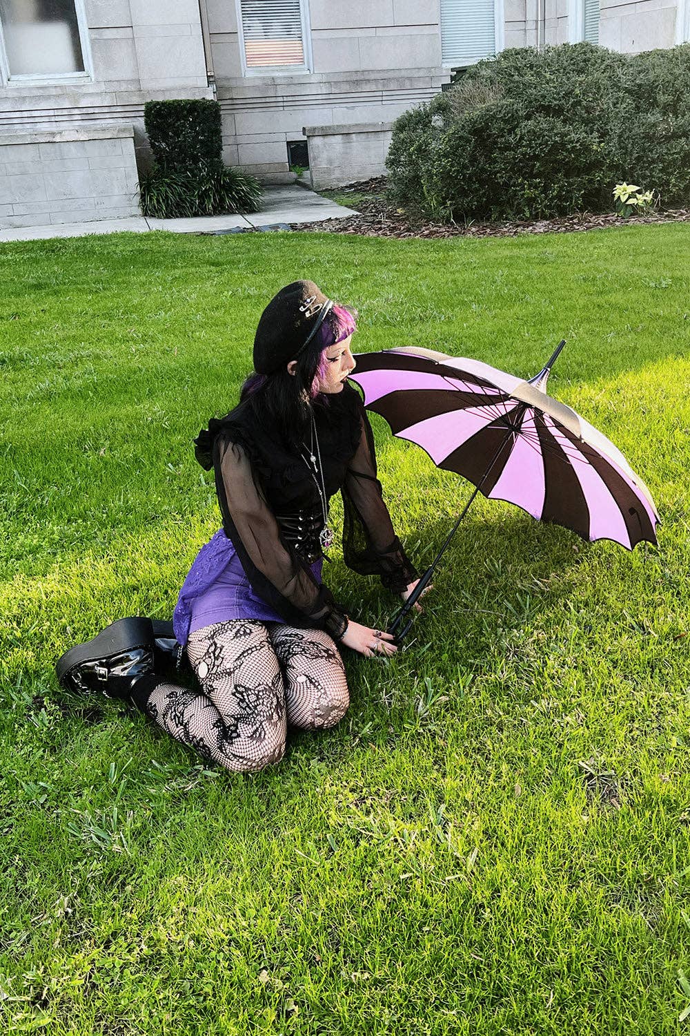 vampirefreaks - Wholesale Umbrella - Unisex - Batwing Pagoda Umbrella [BLACK/LIGHT PURPLE]13