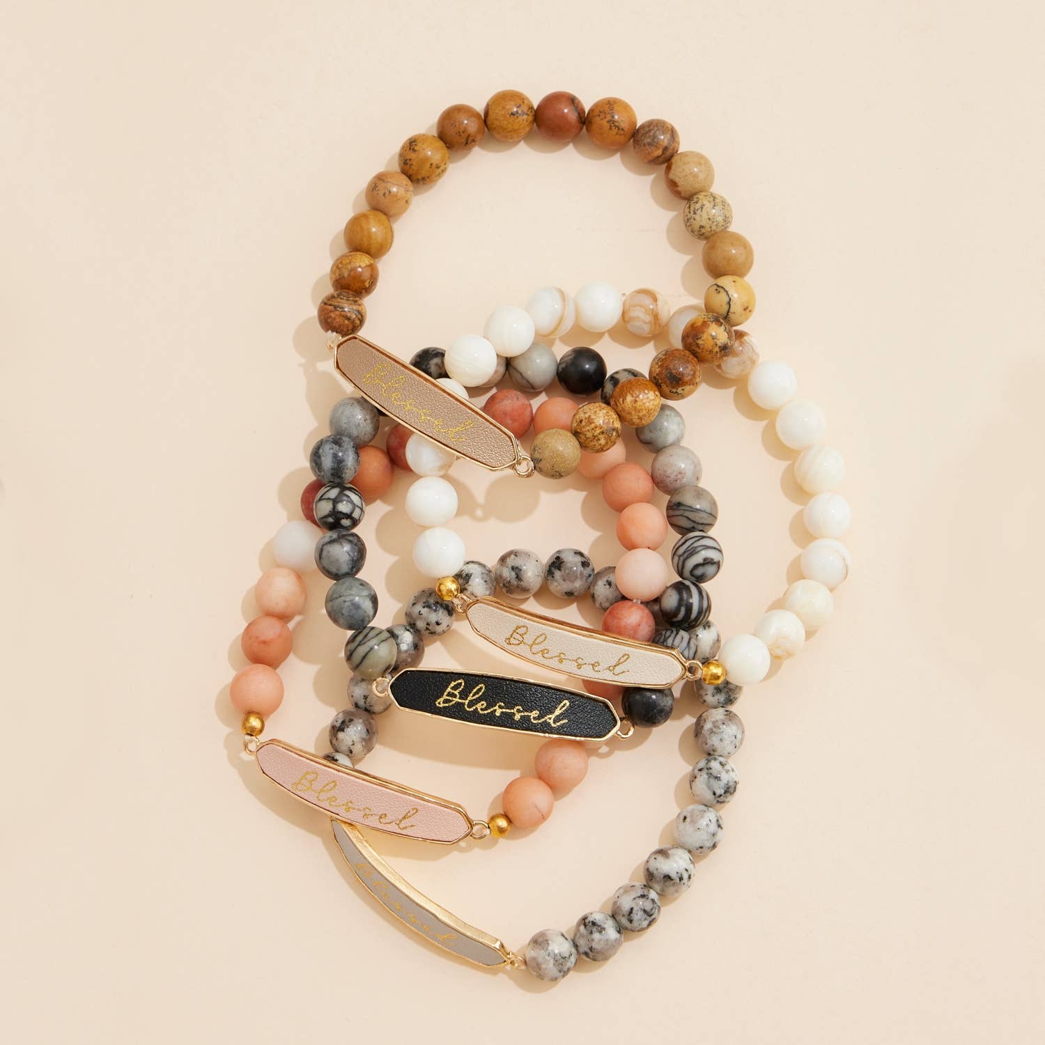 Frem – Engroshandel Perlearmbånd – Blessed armbånd med naturlige sten og perler1