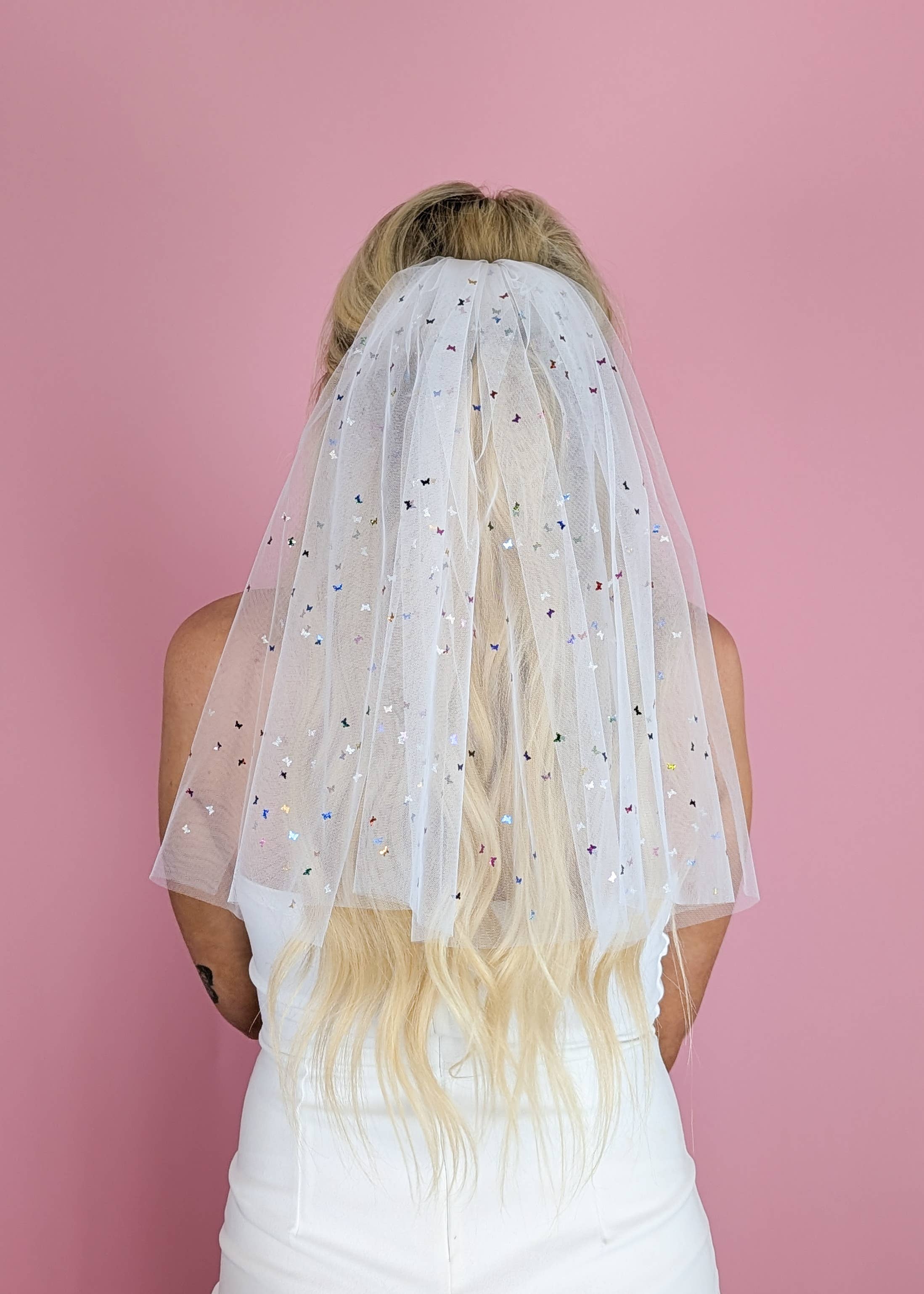 FashionMeme LLC - Vente Voile – femme - Mini voile de bachelorette multicolore confettis papillons étoiles2