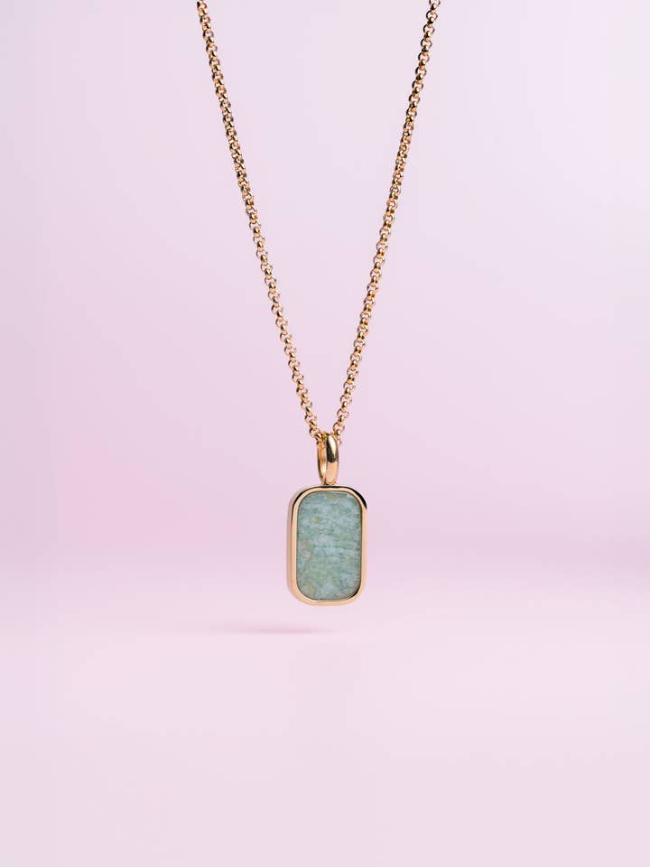 Collana Sigma con pietra naturale di amazzonite turchese per la vendita all'ingrosso da parte di Didyma