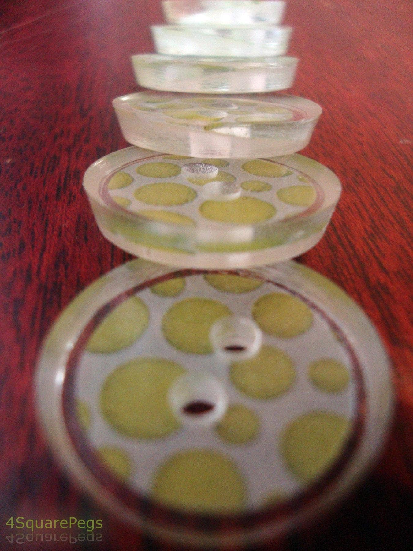 ButtonTHIS - Wholesale Sewing Button/Snap - Handmade Resin Buttons, Green Bubble, Clear Acrylic Buttons for Sewing, Craft Supples, Buttons for Cardigan, Unique Buttons for Knitting DIY1