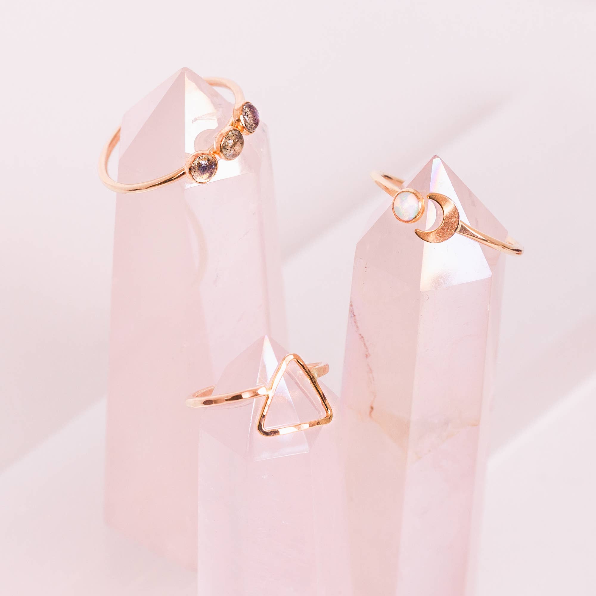 Mineral and Matter - Vendita all'ingrosso Anelli con pietra singola/solitario - Anello Luna Opal Fasi Lunari Fasi Lunari Anello a luna crescente5