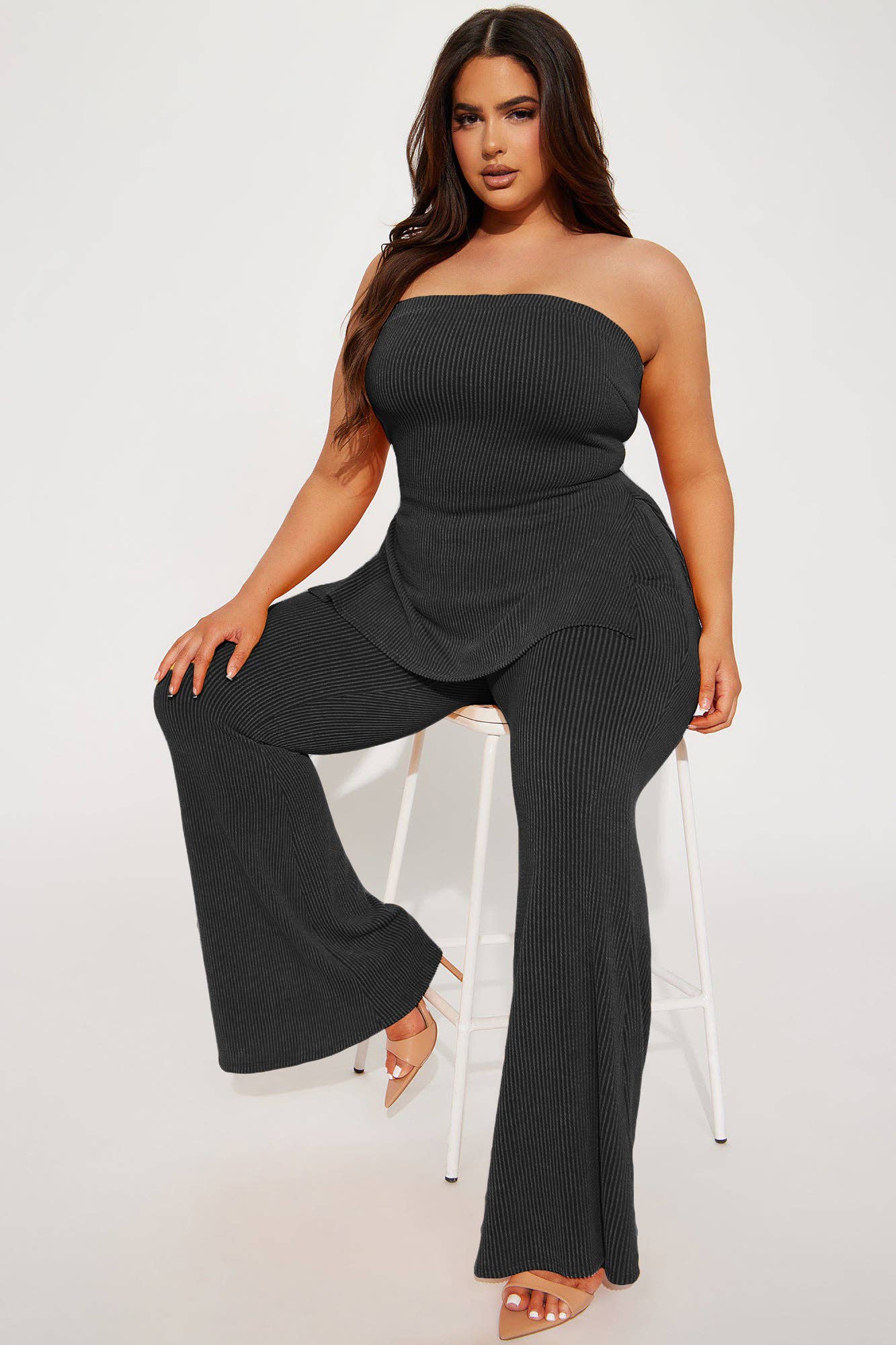 5besties inc - Vente Ensemble haut et pantalon (PAS d'intérieur) - Femme - Ensemble haut tubulaire et pantalon évasé en tricot côtelé2