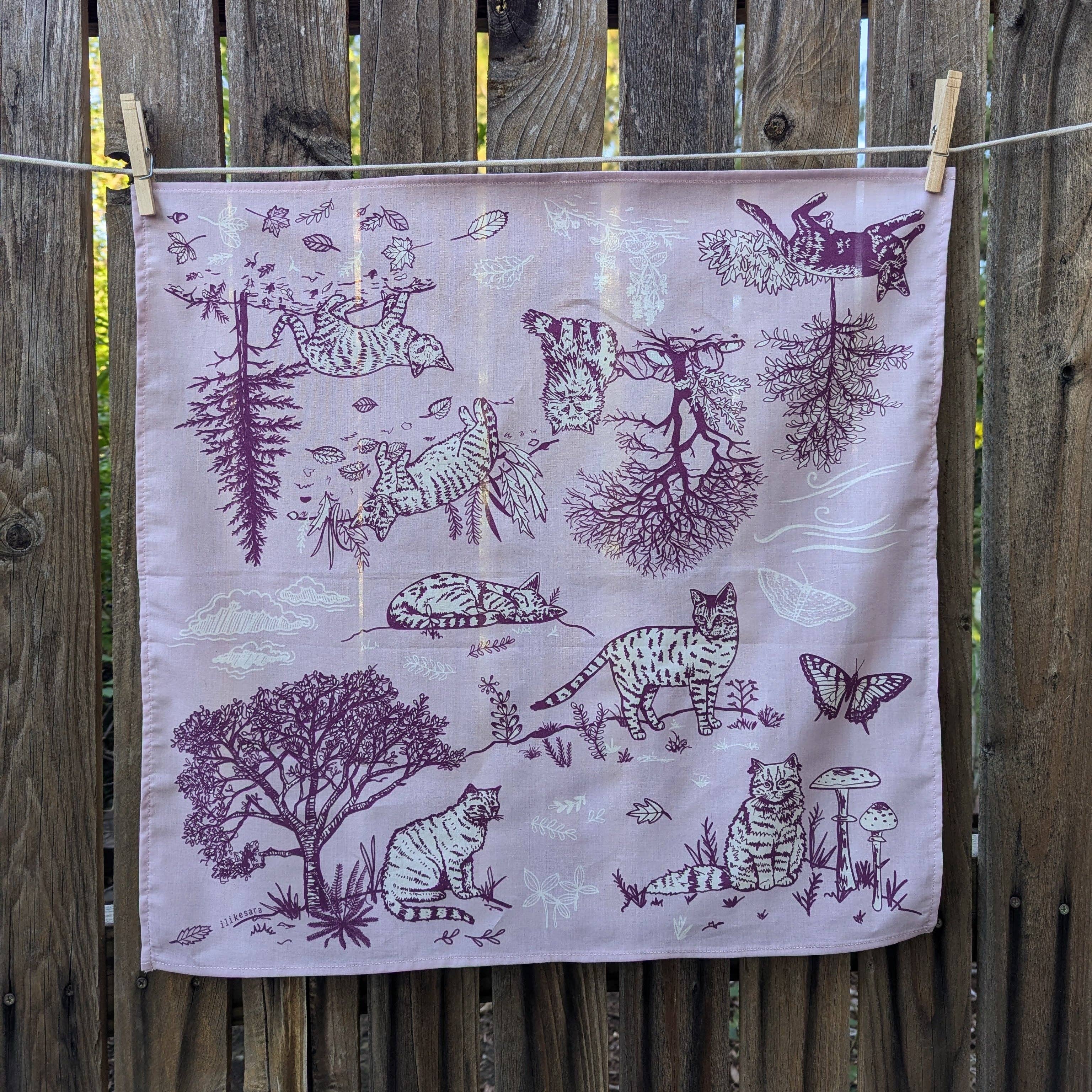 ilikesara | art + goods – Engroshandel Bandana - Unisex – bandana | udenfor katte - lys lilla kat natur skov tørklæde5