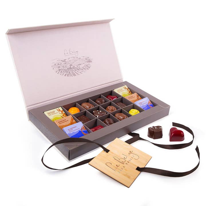 Le Belge Chocolatier, Inc - Wholesale Chocolate Box - Galleria Chocolate 18pc Gift Box